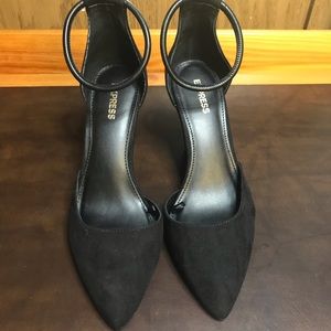 Express black dress shoe
